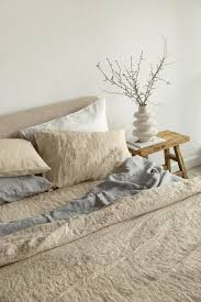 Linen Bedding Set In Light Beige