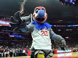 Clippers unveil chuck the condor mascot; Clippers Mascot Thanked World War Ii Veteran With A Wet Willy Tigerdroppings Com