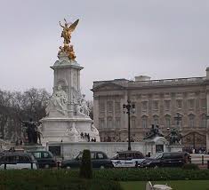 We recommend booking queen victoria memorial tours ahead of time to secure your spot. Queen Victoria Memorial London Remembers Aiming To Capture All Memorials In London