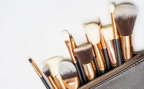 5 essential makeup brushes to give your