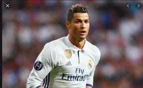 Besides extraordinary sports talent, cristiano ronaldo house and car are also admired worldwide for their extreme luxury. How Much Money Does Cristiano Ronaldo Make Per Day Quora