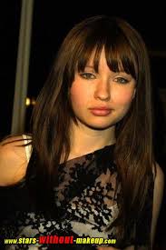 emily browning without makeup