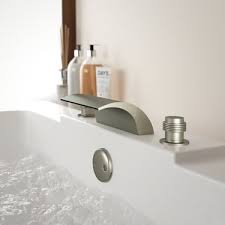 How To Replace A Garden Tub Faucet Hunker