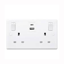 2 Gang 13a Socket With 4 2v A Type And
