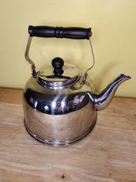 tea kettle black handle 2 5 quart
