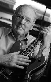 Karl Erik Hagström, som under många år ledde musikföretaget Hagström, avled den 7 juli i år efter en lång tids sjukdom, 78 år gammal. - k_e_hagstrom