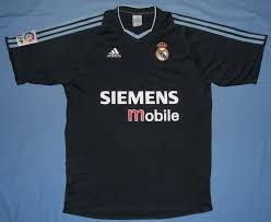 Shop from the latest collection of original real madrid brand products online at best prices & enjoy exclusive discounts on myntra. Real Madrid Away Football Shirt 2003 2004
