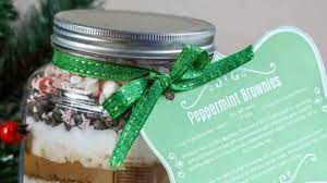 christmas peppermint brownies gift in a