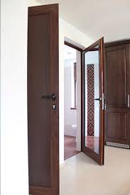 Алуминиевите врати за баня се изработват от изключително качествени материали, както на алуминиевия профил, така и на покритието и пълнежа на вратата, от доказани производители. Plzgashi Vrati Za Banya