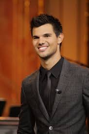 Born february 11, 1992) is an american actor and model. Taylor Lautner Twilight Saga Wiki Fandom