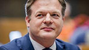Pieter herman omtzigt (born 8 january 1974) is a dutch politician of the christian democratic appeal (cda) who has been a member of the house of representatives since 2003 apart from a short interruption from 17 june to 26 october 2010. Mv56 Tbpsr9m9m