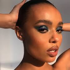 7 head turning fall makeup looks to try