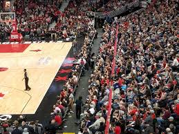 courtside seats at united center