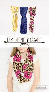 an infinity scarf easy tutorial