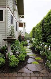 7 side of house landscaping ideas