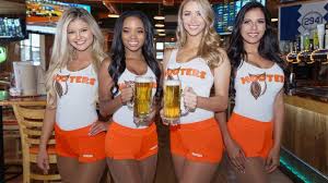 Workers Reveal What Its Really Like To Work At Hooters