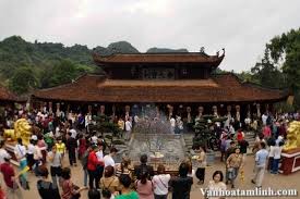 Lễ hội chùa Hương - Lễ hội lớn nhất Việt Nam -