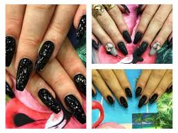 2017 nail trend black is back