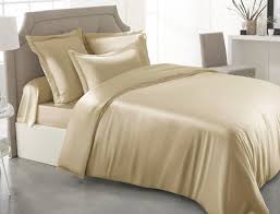 Guide To Choosing Seamless Silk Bedding