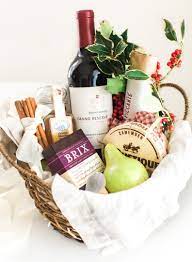 holiday gift basket wine stopper diy