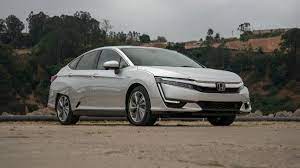 Being that he's driven a plethora of evs, his perspective is welcome. 2019 Honda Clarity Plug In Hybrid Review Worth A Second Look Roadshow