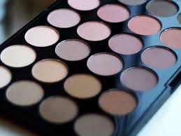 revolution makeup eyeshadow palette