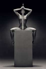 Nude woman with sword - Johan Swanepoel