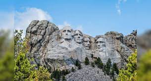 mount rushmore is attracting visitors