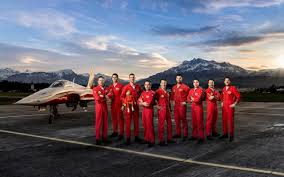 It comprises seven members, who are elected by the federal assembly. Patrouille Suisse