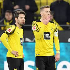 Borussia Dortmund: Nicht schon wieder! Schock für BVB-Star - derwesten.de
