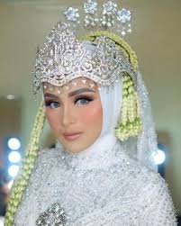 3 look makeup pengantin hijab dengan