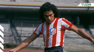See more ideas about hugo sanchez, hugo, real madrid. La Llegada De Hugo Sanchez Al Atletico De Madrid En 1981 Deportes Futbol Tudn Univision