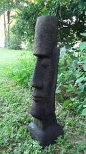 7 or paro easter island head moai