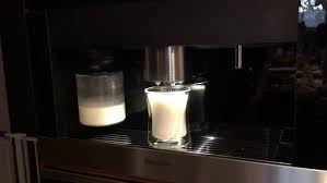 In this video jeff from miele shows us their built in coffee system model cva6800 and how to use it to make a latte macchiato. How To Perform A Manual Rinse On Your Miele Built In Coffee Maker Youtube