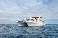 Catamaran Archipel I Galapagos Reviews & Specials - Bluewater Dive ...
