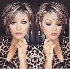 The great thing about short hair is the creativity you have with it. 40 Fashionable Super Short Hairstyles 2020 Latest Hair Colors