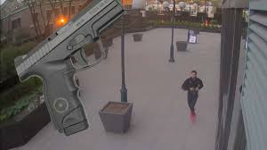 VIDÉO] Pris avec une arme à feu au centre-ville: un jeune repentant obtient  un peu de clémence | JDM