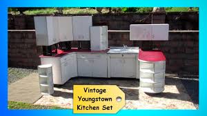 vintage 1950s retro youngstown kitchen