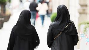 برقع‎), also known as a chadaree /ˈtʃæd riː/ (pashto: Csu Die Burka Ist Eine Uniform Des Islamismus Politik Sz De