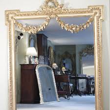 2 877 Antique Mirrors For