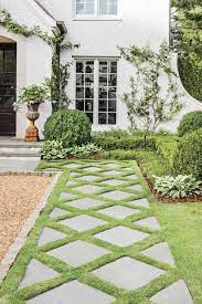 12 landscaping ideas for small front yards