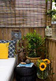 How To Beautify Your Tiny Balcony Garden