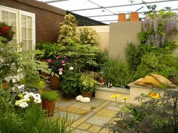 20 Tips And Ideas To Decorate Small Garden