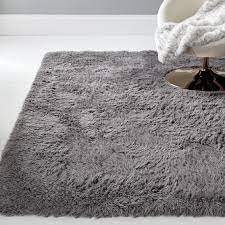 plush pile woollen floor carpet in