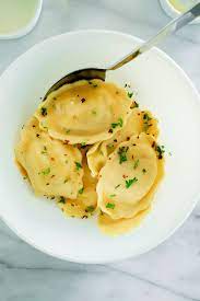 easy ravioli with olive oil sauce