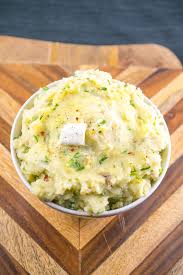 Drain in a colander and let the potatoes steam for a few minutes. Simple Vegan Mashed Potatoes Recipe Yup It S Vegan