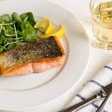 how to cook crispy skin salmon for a