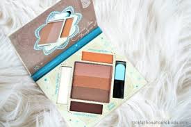 essence glow must go on palette review