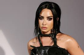demi lovato teams up with slash for new