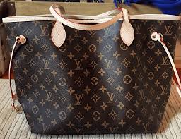 Louis vuitton is considered to be the most counterfeited of all luxury brands. 8 Ways To Identify A Genuine Louis Vuitton Bag Fashionair